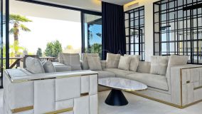 Villa for sale in Marbella East