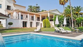 Villa for sale in Nueva Andalucia, Marbella