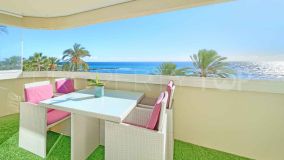 Comprar apartamento en Playa de la Fontanilla con 2 dormitorios