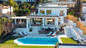 Villa for sale in Nueva Andalucia, Marbella