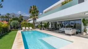 Villa zu verkaufen in Altos de Puente Romano, Marbella Goldene Meile