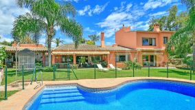 Villa en venta en La Virginia, Marbella Golden Mile