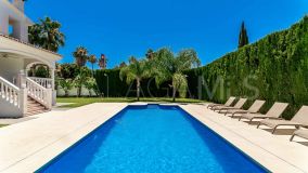 Villa for sale in Atalaya de Rio Verde, Nueva Andalucia