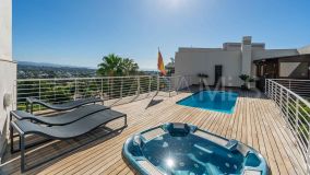 Atico en venta en La Corniche, Nueva Andalucia