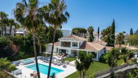 Villa for sale in Los Naranjos Golf, Nueva Andalucia