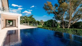 Villa zu verkaufen in Los Naranjos, Nueva Andalucia