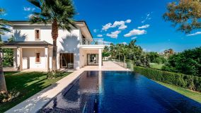 Villa zu verkaufen in Los Naranjos, Nueva Andalucia