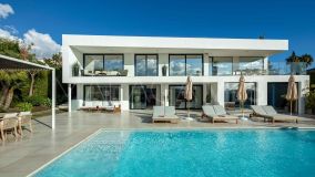 Villa for sale in Nueva Andalucia, Marbella