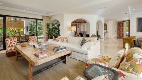 Villa for sale in La Quinta, Benahavis