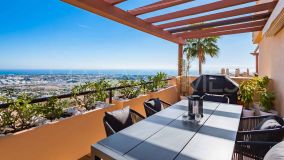 Penthouse for sale in Hacienda del Señorio de Cifuentes, Benahavis