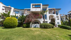 Apartamento en venta en Hacienda Beach, Estepona Este