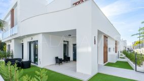 Reihenhaus zu verkaufen in Los Miradores del Sol, Estepona Ost