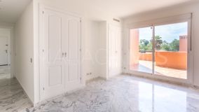 Appartement à vendre à Alhambra del Golf, Estepona