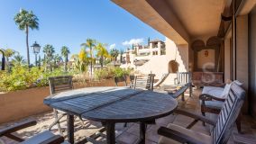 Appartement rez de chaussée for sale in La Cartuja del Golf, Estepona Est