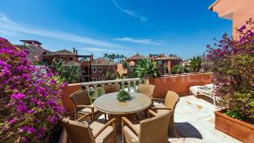 Duplex Penthouse for sale in Park Beach, Estepona Est