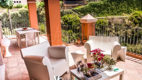 Duplex penthouse with 3 bedrooms for sale in Monte Halcones