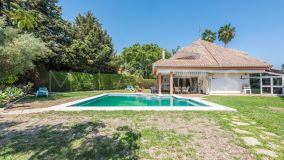 Villa for sale in Bel Air, Estepona East