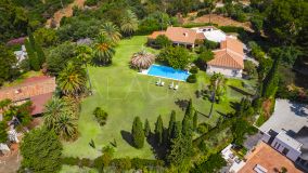 Villa for sale in Fuente del Espanto, Benahavis