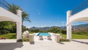 Elegant villa with spectacular views