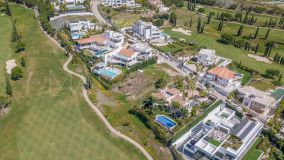 Grundstück zu verkaufen in Los Flamingos Golf, Benahavis