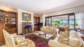 Villa in Altos Reales for sale