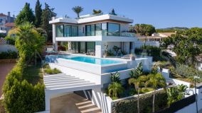 Villa en venta en Carib Playa, Marbella Este