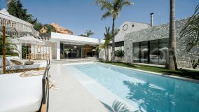 Villa de inspiración balinesa en Nueva Andalucia, Marbella