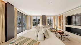 Villa for sale in Haza del Conde, Nueva Andalucia
