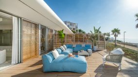 4 bedrooms villa in Estepona Playa for sale