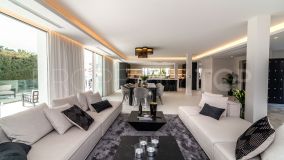 Villa for sale in La Pera with 8 bedrooms