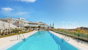 Atico duplex con 4 dormitorios en venta en The View Marbella