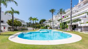 Ático en venta en Birdie Club, Marbella Este