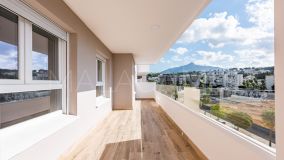 Apartamento en venta en Nueva Andalucia, Marbella