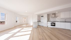 Apartamento en venta en Nueva Andalucia, Marbella