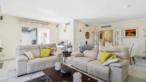 Ático en venta en Dominion Beach, Estepona Este