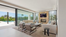 Villa zu verkaufen in Los Naranjos, Nueva Andalucia