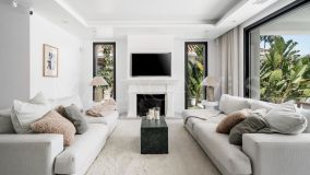 Villa zu verkaufen in Parcelas del Golf, Nueva Andalucia
