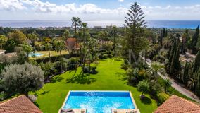Villa for sale in Hacienda las Chapas, Marbella Öst