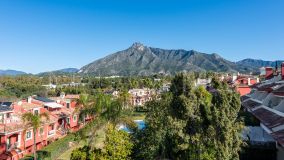 Adosado en venta en Arco Iris, Marbella Golden Mile