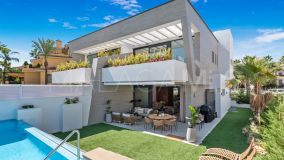 Doppelhaushälfte zu verkaufen in Las Mimosas, Marbella - Puerto Banus