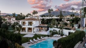 Villa en venta en Aloha, Nueva Andalucia