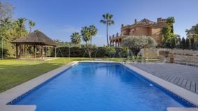 Villa en venta en Los Arqueros, Benahavis