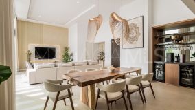 Villa en venta en Los Naranjos Golf, Nueva Andalucia