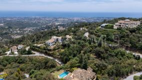 Plot for sale in La Zagaleta, Benahavis