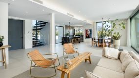 Villa zu verkaufen in La Cerquilla, Nueva Andalucia