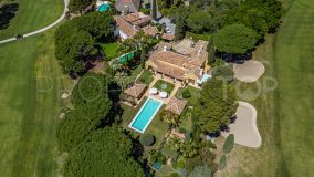 Buy villa in Marbella East