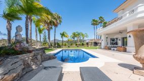 Villa zu verkaufen in Los Arqueros, Benahavis