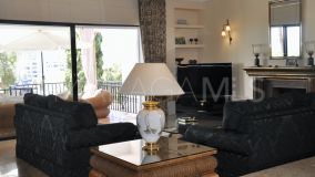 Villa for sale in La Campana, Nueva Andalucia