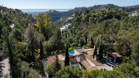 Villa for sale in El Madroñal, Benahavis