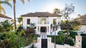 Villa en venta en Los Naranjos Golf, Nueva Andalucia